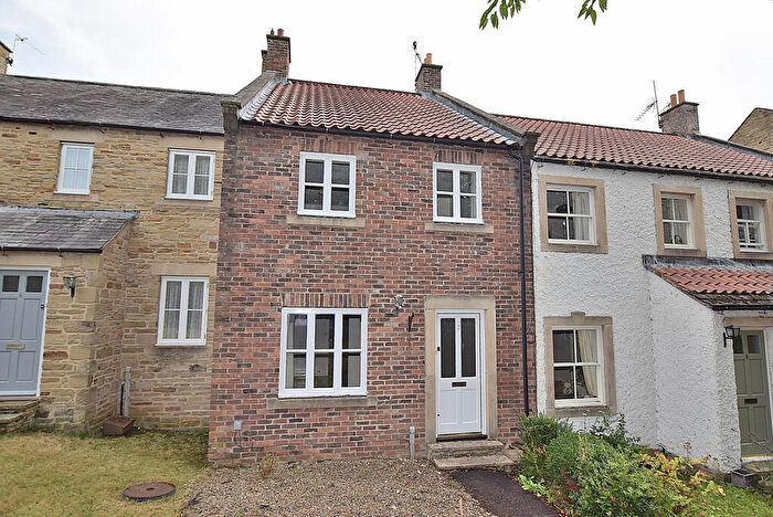 4 Bedroom Town House To Rent In Culloden Mews, Richmond, DL10