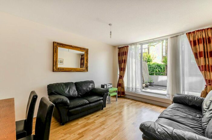 1 Bedroom Flat To Rent In Millman Street, Bloomsbury, London, WC1N