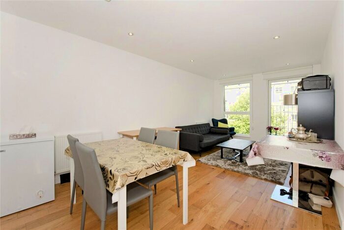 2 Bedroom Flat To Rent In Plender Street, Camden, NW1