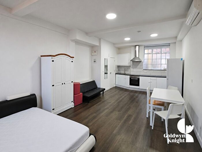 1 Bedroom Studio To Rent In Parish Lane, London, SE20