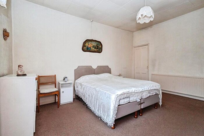 3 Bedroom End Of Terrace House For Sale In Burkitt Street, Hyde, Cheshire, SK14