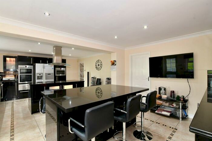 5 Bedroom Detached House For Sale In Selling Court, Selling, Faversham, Kent, ME13