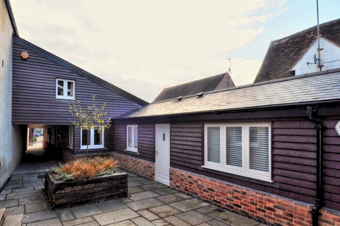 1 Bedroom Maisonette To Rent In Market Place, Henley On Thames, RG9