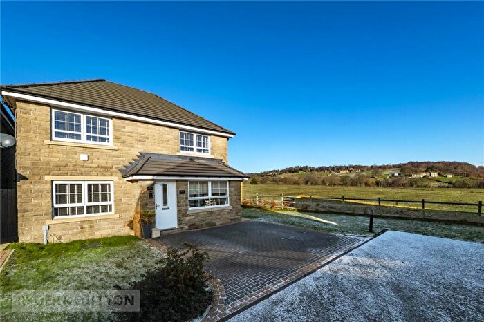 4 Bedroom Detached House For Sale In Poppy Gardens, Meltham, Holmfirth, West Yorkshire, HD9