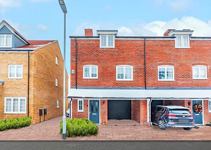3 Bedroom Town House To Rent In Zoffany Place, Hemel Hempstead, HP2