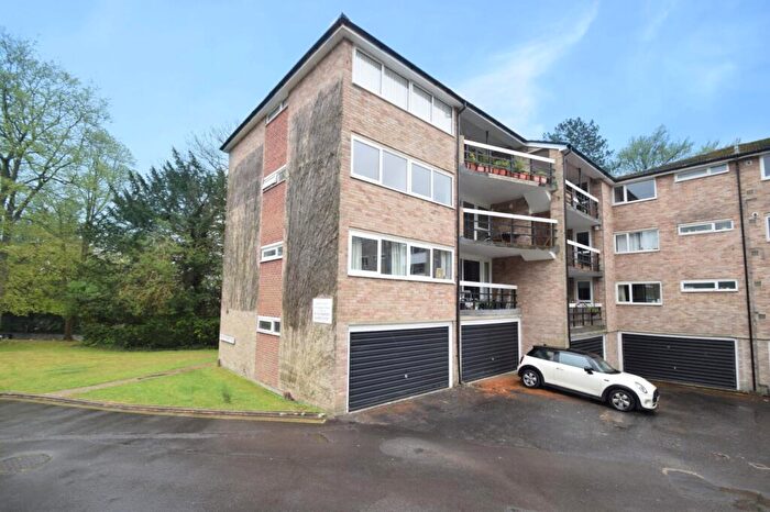 3 Bedroom Flat To Rent In Winchester, SO23