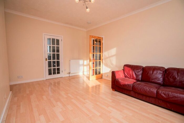 2 Bedroom Flat To Rent In Hilton Drive, Hilton, Aberdeen, AB24