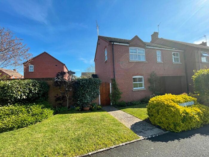 1 Bedroom Coach House For Sale In St. Laurence Way, Bidford-on-Avon, Alcester, B50