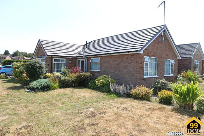 3 Bedroom Bungalow For Sale In Brackendale Road, Alfreton, United Kingdom, DE55