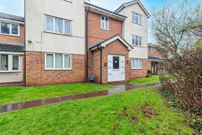 1 Bedroom Flat To Rent In Foxdale Drive, Brierley Hill, DY5