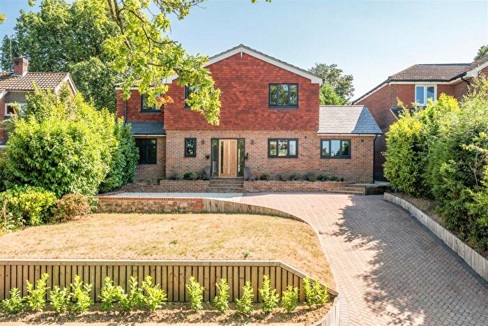 5 Bedroom Detached House For Sale In Scotlands Close, Haslemere, GU27