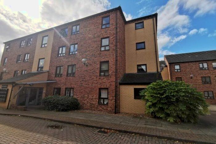 2 Bedroom Flat To Rent In Hepworth, Wakefield, WF1