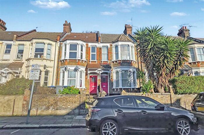 1 Bedroom Flat For Sale In Rucklidge Avenue, London, NW10