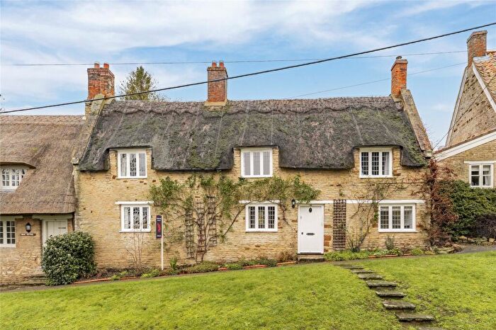 3 Bedroom Semi-Detached House For Sale In Church Street, Wadenhoe, Northamptonshire, PE8