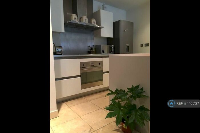 1 Bedroom Flat To Rent In Church Street, Manchester, M4