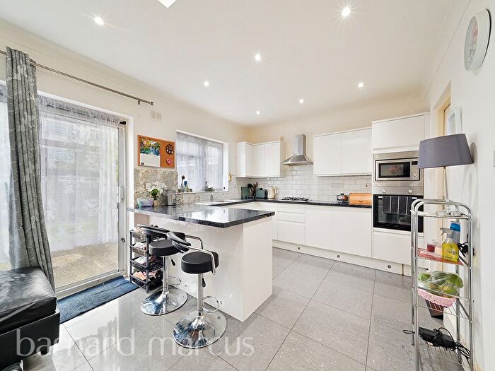 3 Bedroom Property To Rent In Carlyle Avenue, Southall, UB1