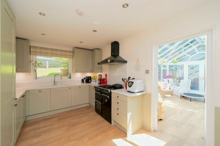 5 Bedroom Detached House For Sale In Dibbinsdale Road, Bromborough, Wirral, CH63