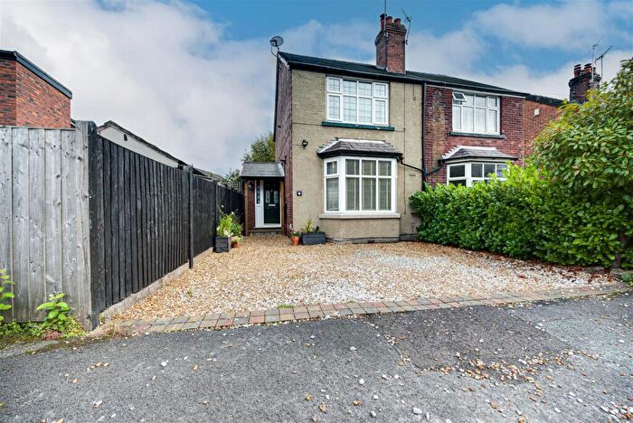 2 Bedroom Semi-Detached House For Sale In Doreen Avenue, Mossley, Congleton, CW12