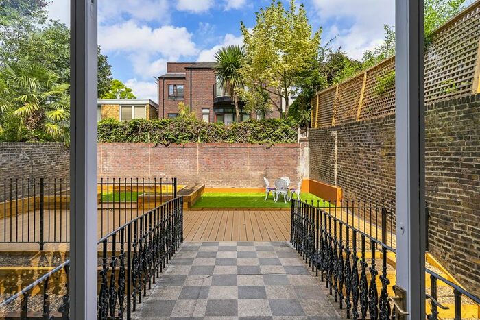 3 Bedroom Flat To Rent In Belsize Avenue, Belsize Park, NW3