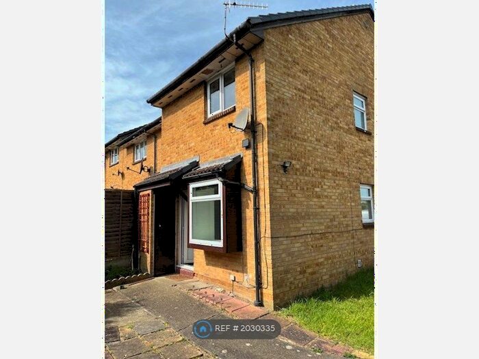 1 Bedroom Terraced House To Rent In Alfred Close, Chatham, ME4