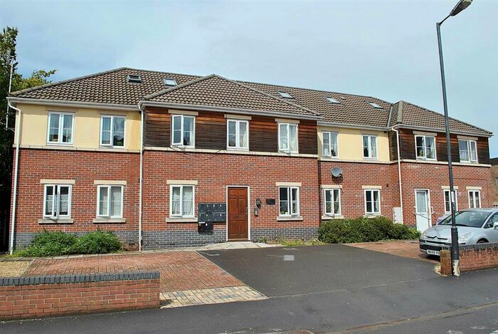 1 Bedroom Flat To Rent In Machin Road, Henbury, BS10