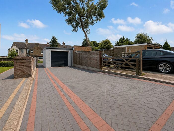 2 Bedroom Property For Sale In Holborough Road, Snodland, ME6