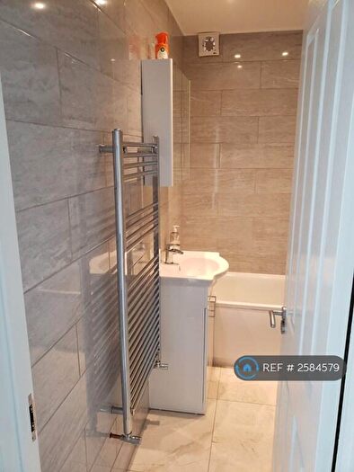 3 Bedroom Semi-Detached House To Rent In Bagshaw Street, Pleasley, Mansfield, NG19