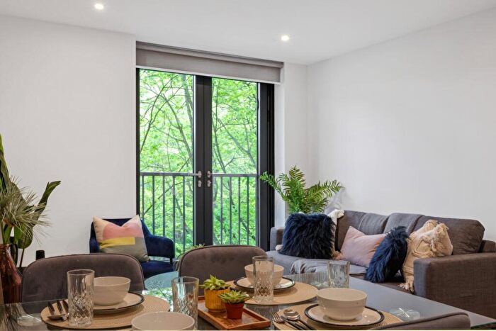 1 Bedroom Flat To Rent In Castle Street, Bristol, BS2