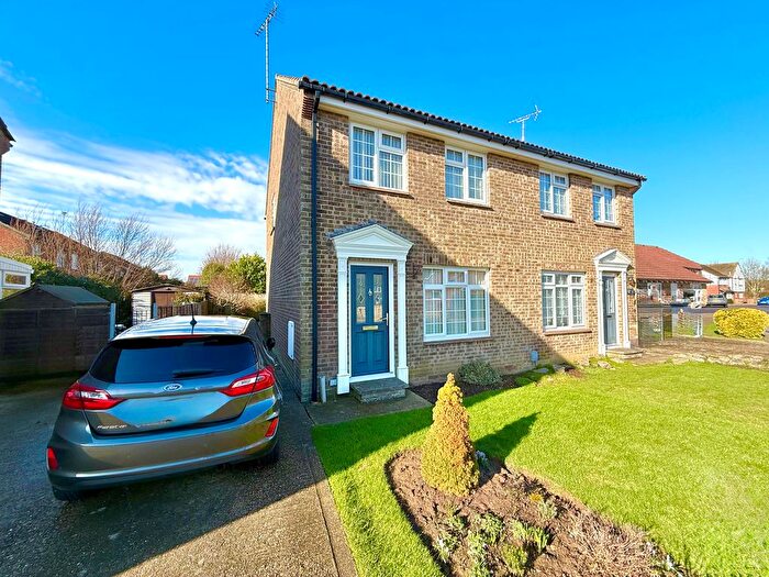 3 Bedroom Semi-Detached House For Sale In Davits Drive, Littlehampton, West Sussex, BN17