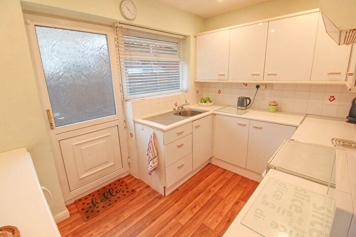 2 Bedroom Bungalow To Rent In Petworth Avenue, Winstanley, Wigan, WN3