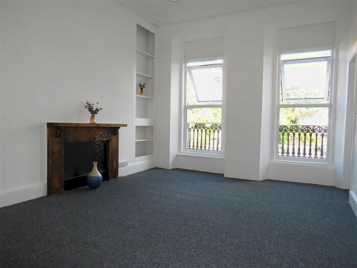 1 Bedroom Flat To Rent In Coburg Place, Torquay, TQ2