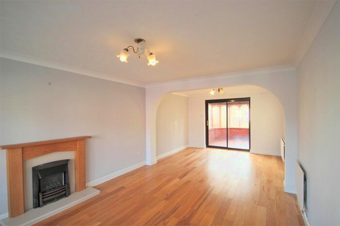 3 Bedroom Detached House To Rent In Bryony Way, Priorslee, Telford TF2