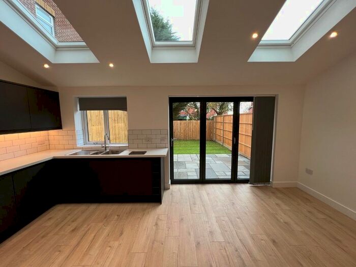 4 Bedroom Semi-Detached House To Rent In Portland Street, Staple Hill, Bristol, BS16