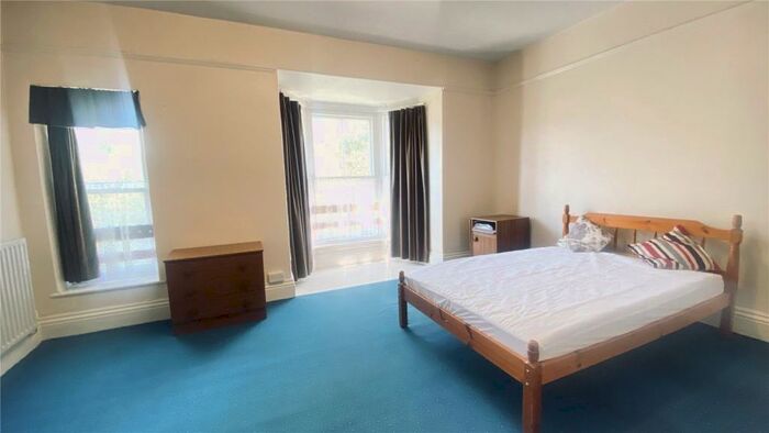 5 Bedroom Semi-Detached House To Rent In Caernarfon Road, Bangor, Gwynedd, LL57