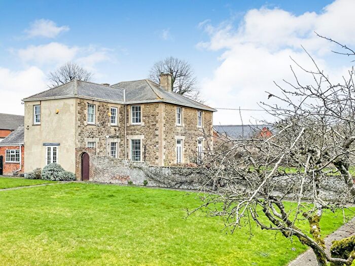 5 Bedroom Detached House For Sale In Highworth, Swindon, SN6