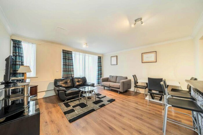 1 Bedroom Flat To Rent In North Bank, St. John's Wood, NW8