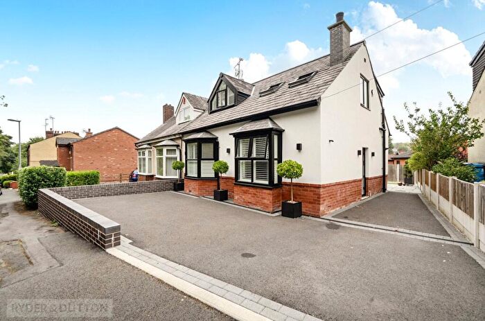 3 Bedroom Semi Detached House For Sale In Low Crompton Road, Royton, Oldham, Greater Manchester, OL2