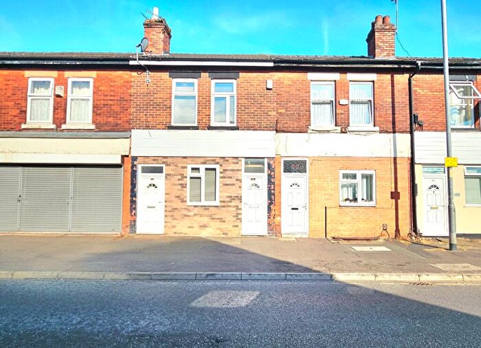 2 Bedroom Flat To Rent In Broom Lane, Levenshulme, Manchester, M19