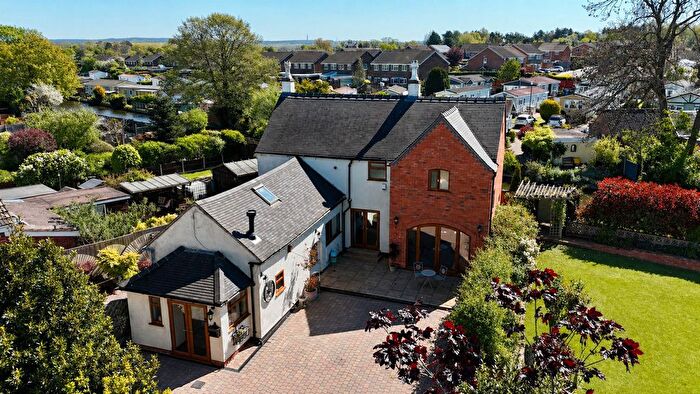 3 Bedroom Detached House For Sale In Haling Road, Penkridge, ST19