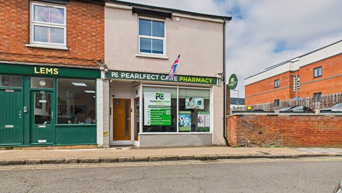 1 Bedroom End Of Terrace House To Rent In Cambridge Street, Aylesbury, HP20