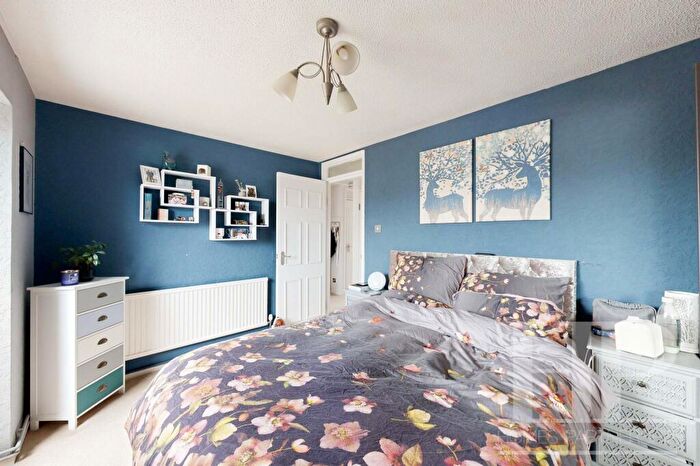 2 Bedroom Flat To Rent In Byrd Road, Crawley, RH11