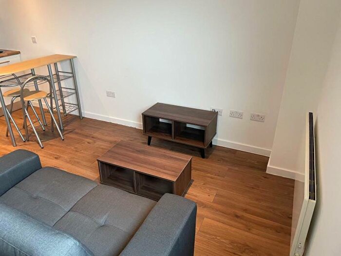 1 Bedroom Apartment To Rent In Gateway North, Leeds City Centre, LS9