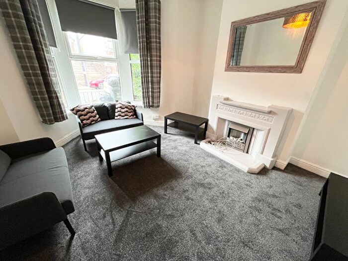 6 Bedroom Property To Rent In Claude Road, Cardiff, CF24