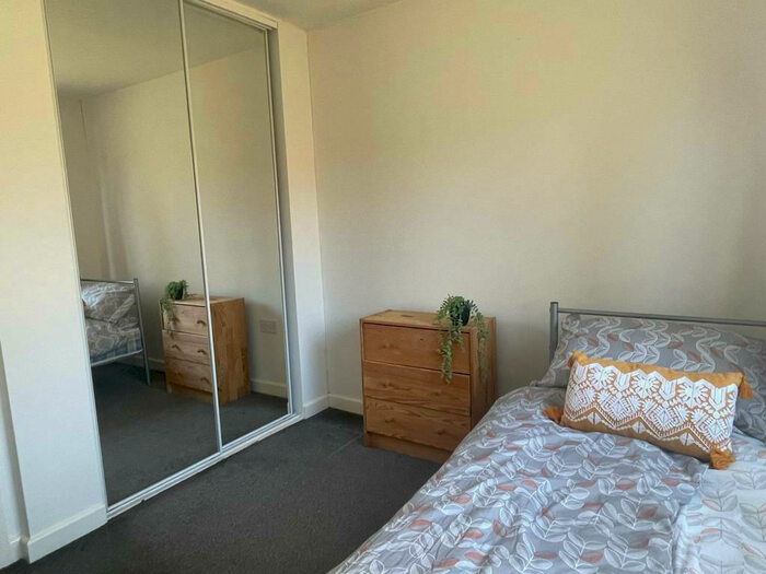 6 Bedroom House To Rent In Querns Place, Canterbury, CT1