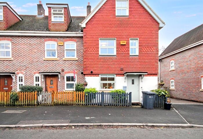 3 Bedroom Terraced House To Rent In Dorking Road, Chilworth, GU4