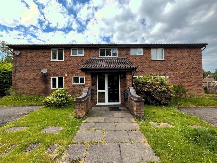 Studio To Rent In Brackenwood Mews, Wilmslow, SK9
