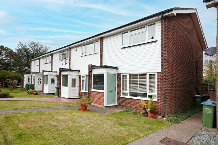 2 Bedroom End Of Terrace House To Rent In Bursdon Close, Sidcup, DA15