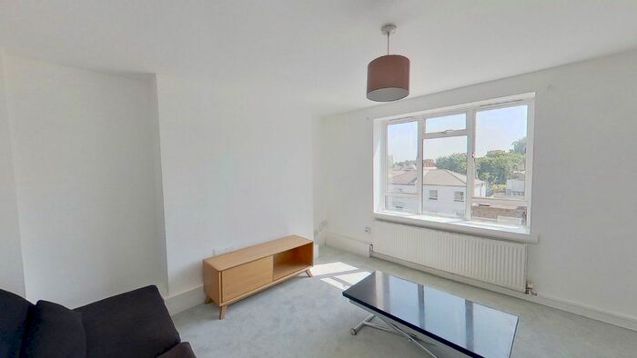1 Bedroom Flat To Rent In Southgate Road, London, N1