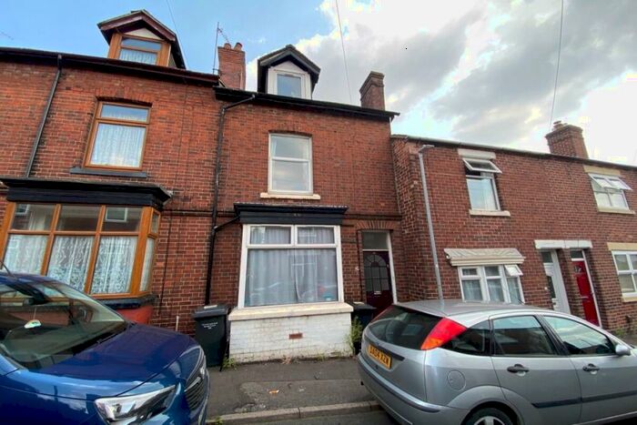 5 Bedroom Terraced House To Rent In Florence Street, Newcastle, ST5