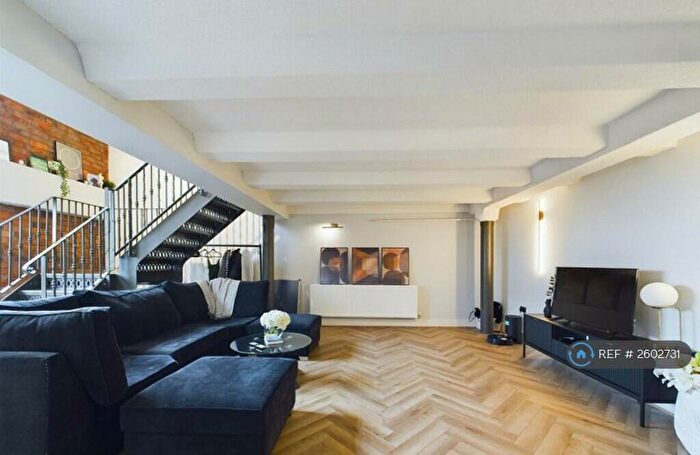 2 Bedroom Flat To Rent In Regent Road, Liverpool, L3